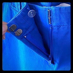 CHICO’S “0” 4/6 XS Royal Blue cuff capris